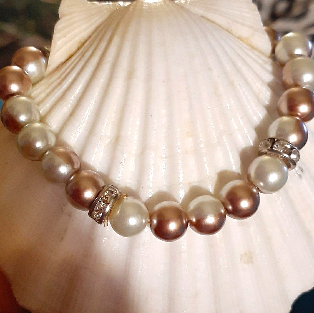 Brown  White Twotone Pearl Bracelet